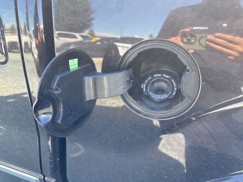 Used 2013 Ford F150 Platinum AWD/4WD image 9