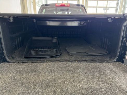 Used 2022 GMC Canyon Denali image 40