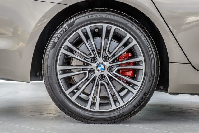 Used 2017 BMW 540i RWD image 15