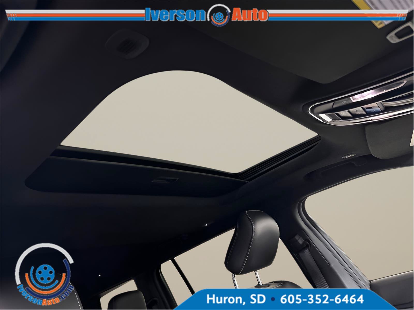 Used 2024 Jeep Grand Cherokee L Altitude AWD/4WD image 33