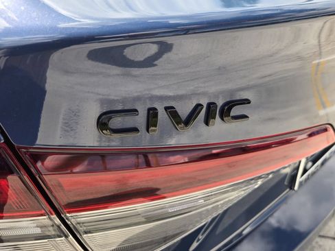 Used 2025 Honda Civic Sport image 15