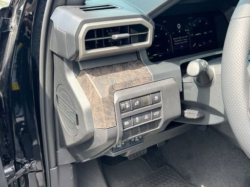 Used 2026 Toyota Tacoma Limited AWD/4WD image 13