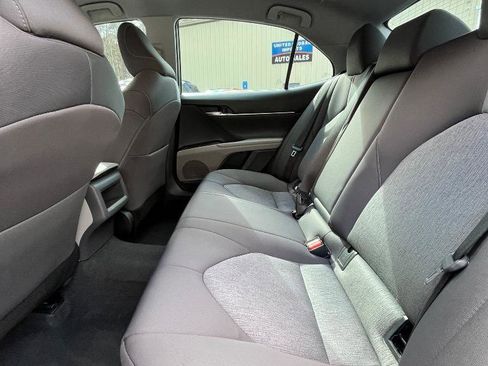 Used 2022 Toyota Camry LE image 22