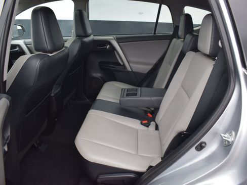 Used 2017 Toyota RAV4 Limited FWD image 13