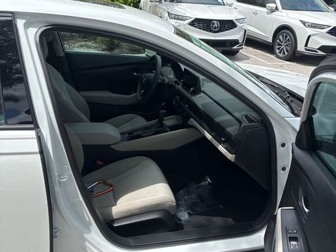 Used 2025 Honda Accord SE image 15