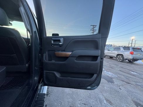 Used 2019 Chevrolet Silverado 3500 LTZ w/ Duramax Plus Package image 28