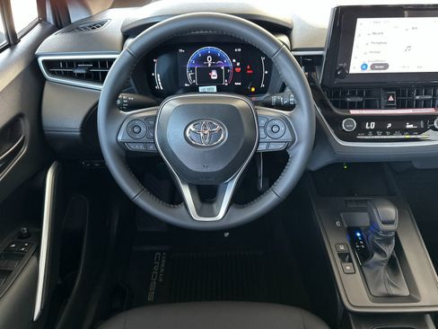 New 2026 Toyota Corolla Cross LE FWD image 14
