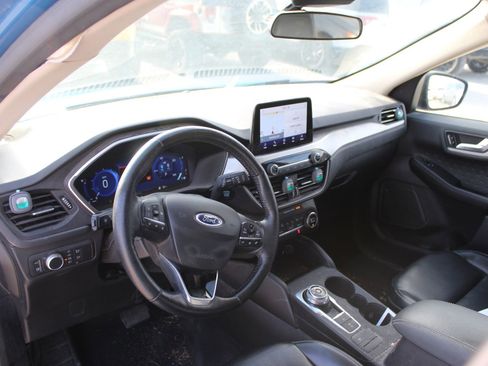 Used 2020 Ford Escape SE Sport image 10