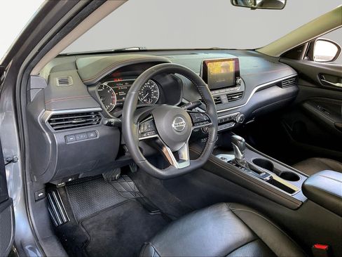 Used 2019 Nissan Altima 2.5 SR w/ SR Premium Package FWD image 16