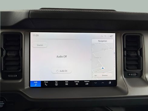 New 2025 Ford Bronco Outer Banks w/ Sasquatch Package AWD/4WD image 30