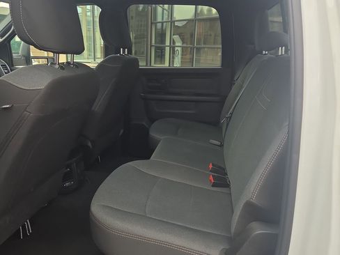 Used 2024 RAM 3500 Tradesman w/ Chrome Appearance Group AWD/4WD image 13