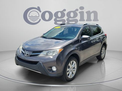Used 2015 Toyota RAV4 Limited w/ Technology Package FWD image 1