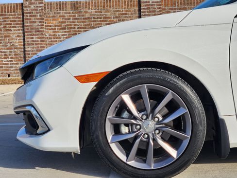 Used 2019 Honda Civic EX image 10