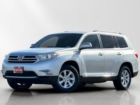 Used 2011 Toyota Highlander SE w/ Tow Pkg image 1