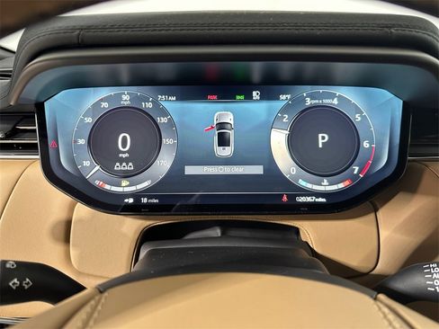 Used 2023 Land Rover Range Rover Sport SE Dynamic image 20