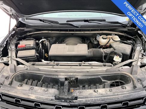 Used 2024 Chevrolet Suburban Z71 w/ Luxury Package image 13