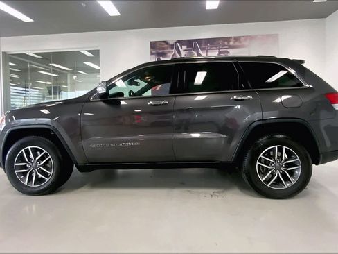 Used 2019 Jeep Grand Cherokee Limited image 3