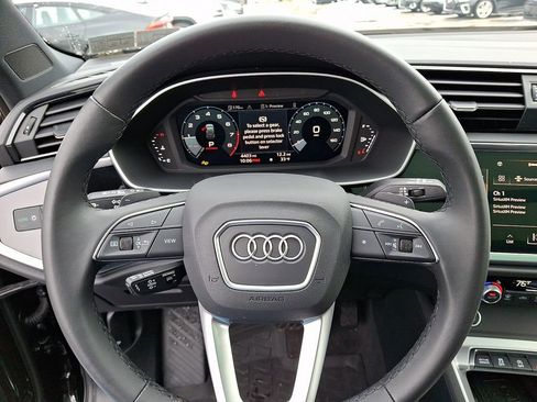 Certified 2025 Audi Q3 2.0T Premium Plus w/ Premium Plus Package image 20