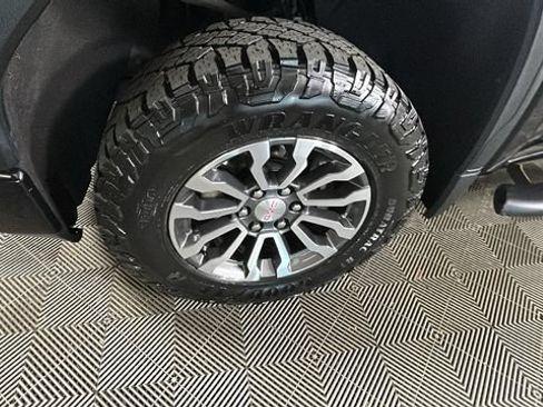 Used 2021 GMC Sierra 1500 AT4 AWD/4WD image 9