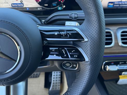 New 2025 Mercedes-Benz GLS 450 4MATIC image 23