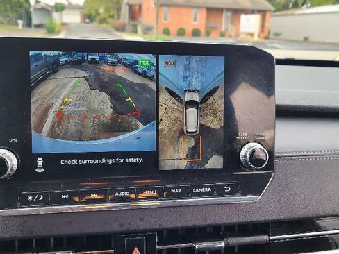 Used 2024 Mitsubishi Outlander SE image 16