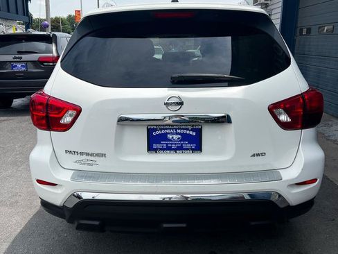 Used 2017 Nissan Pathfinder S AWD/4WD image 4