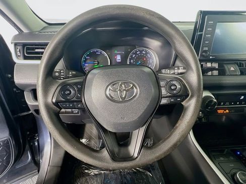 Used 2021 Toyota RAV4 XLE w/ Convenience Package image 16