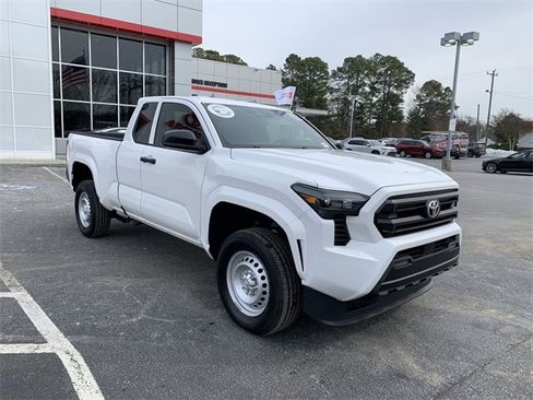 Used 2024 Toyota Tacoma SR image 2