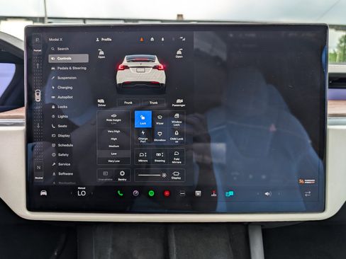 Used 2022 Tesla Model X AWD/4WD image 28