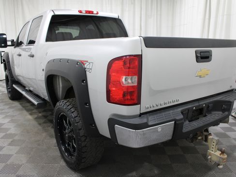 Used 2011 Chevrolet Silverado 2500 LT w/ Interior Plus Package image 31