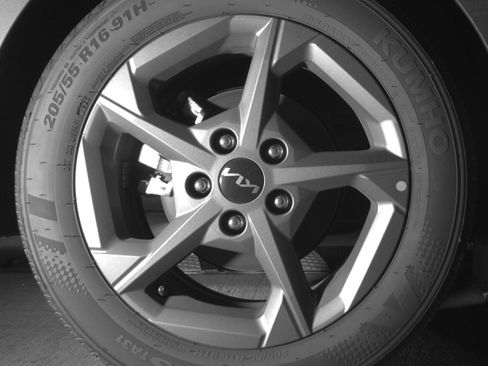 Used 2025 Kia K4 LXS image 15