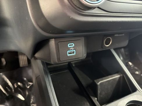Used 2022 Ford Maverick XL FWD image 24