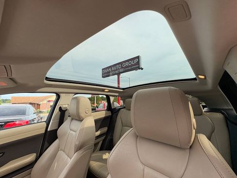 Used 2017 Land Rover Range Rover Evoque SE AWD/4WD image 31