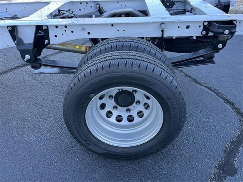 New 2026 Ford Transit 350 image 17