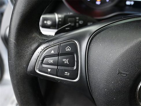 Used 2018 Mercedes-Benz GLC 350e 4MATIC image 31