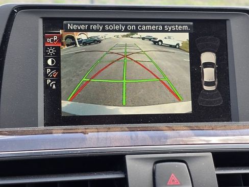 Used 2016 BMW 320i xDrive Sedan image 16