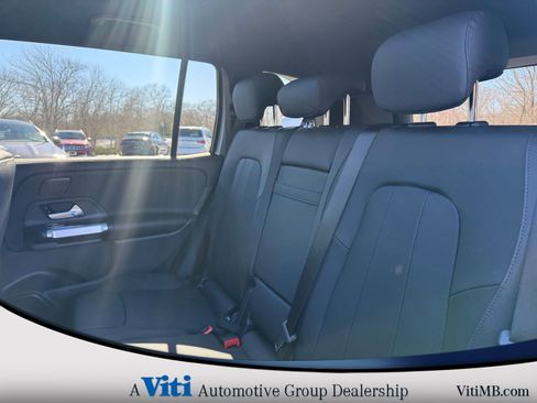 Used 2026 Mercedes-Benz GLB 250 4MATIC image 15