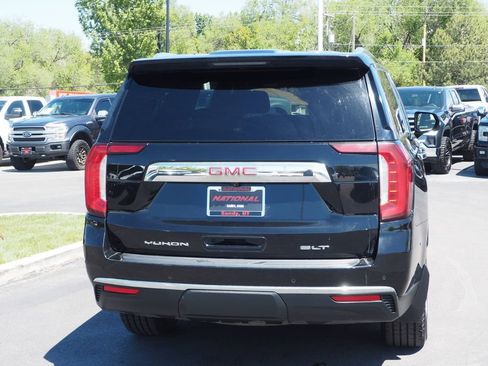 Used 2022 GMC Yukon XL SLT w/ SLT Luxury Package AWD/4WD image 6
