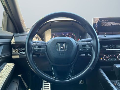 Used 2023 Honda Accord Sport image 11