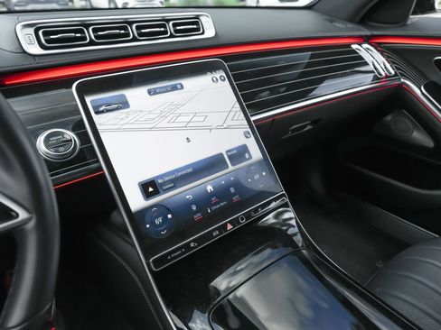 Used 2023 Mercedes-Benz S 500 4MATIC w/ AMG Line image 21