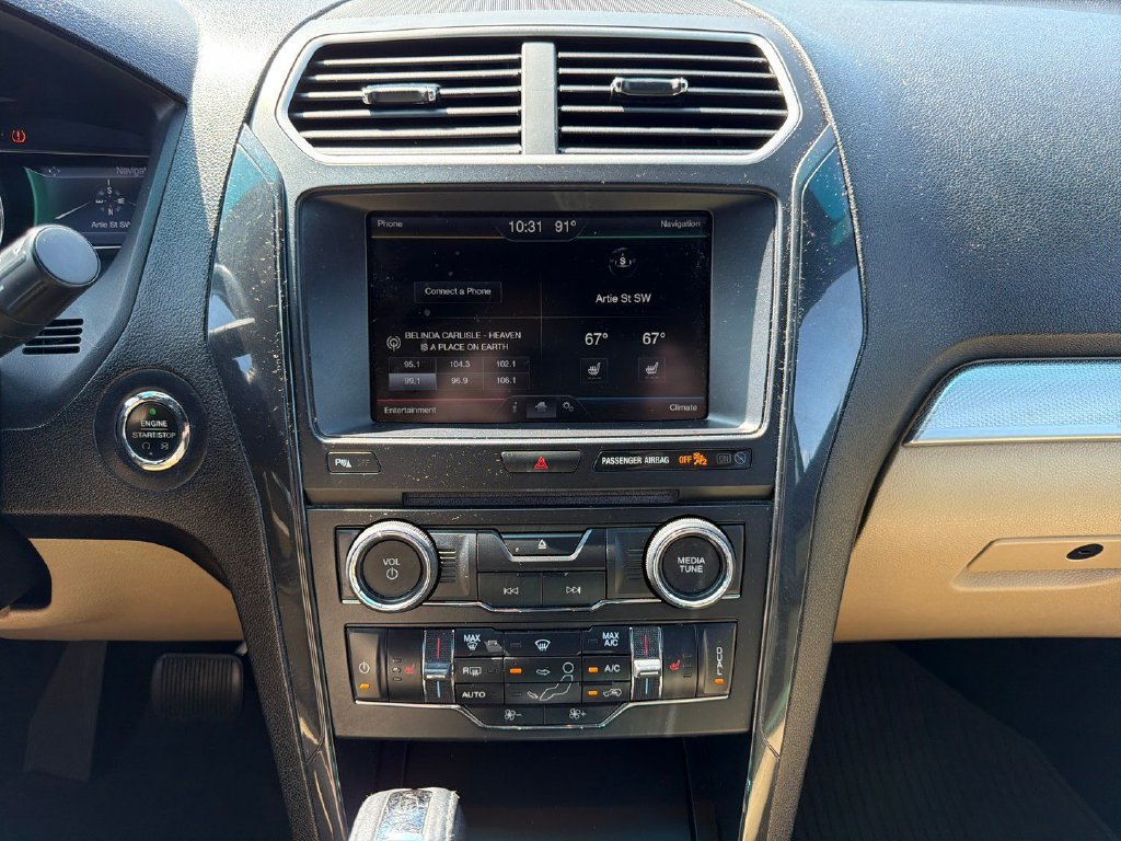 Used 2016 Ford Explorer XLT w/ Equipment Group 202A FWD image 17