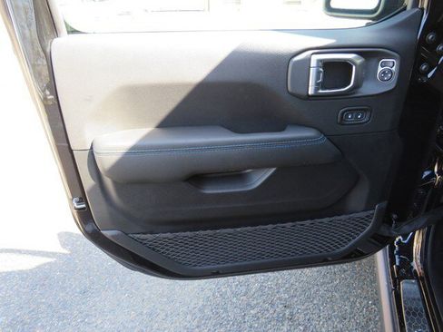 New 2023 Jeep Wrangler Rubicon w/ Steel Bumper Group image 13