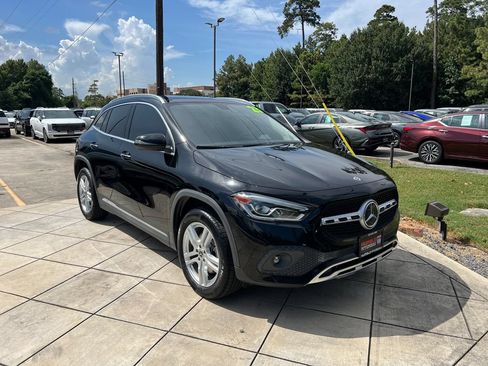 Used 2023 Mercedes-Benz GLA 250 w/ Premium Package image 3