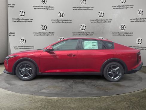 New 2026 Kia K4 LXS FWD image 2