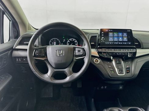 Used 2025 Honda Odyssey EX-L image 17