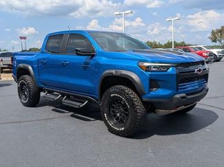 Used 2024 Chevrolet Colorado ZR2 w/ Technology Package AWD/4WD video 2