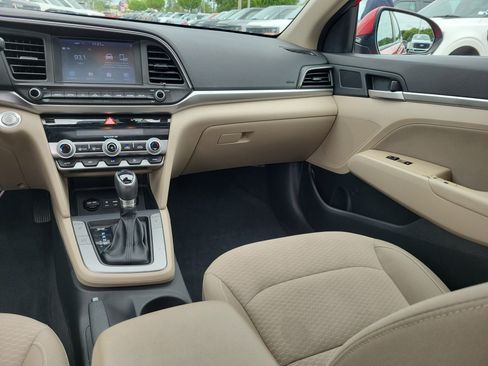 Used 2020 Hyundai Elantra Value Edition w/ Cargo Package (C1) FWD image 16