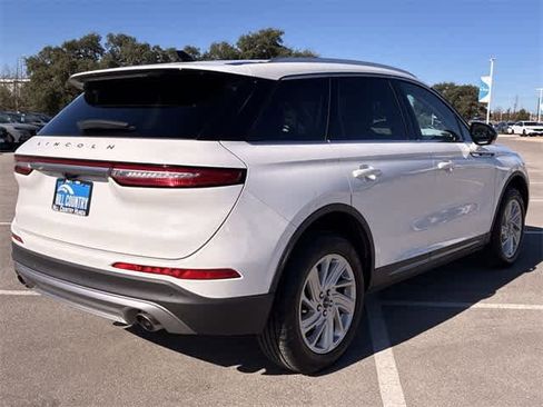 Used 2021 Lincoln Corsair AWD image 6