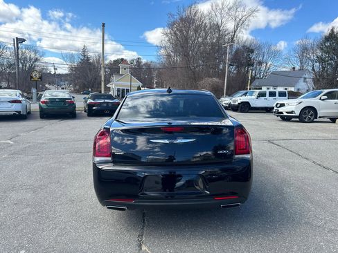 Used 2016 Chrysler 300 S image 10