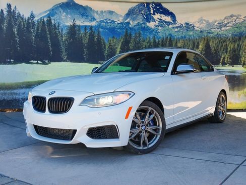 Used 2015 BMW M235i Coupe RWD image 1